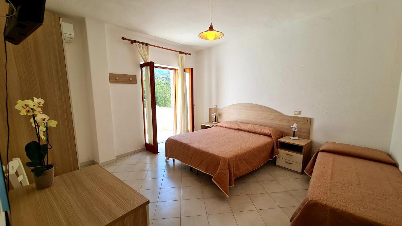 Cocos Park Ischia Bed and Breakfast Forio di Ischia Kamer foto